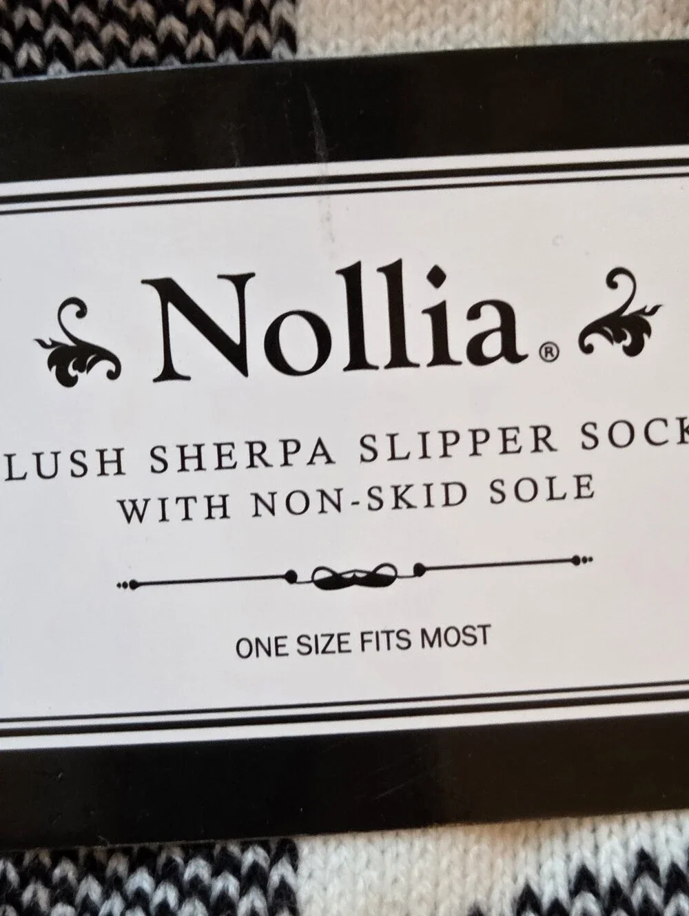 New Nollia Plush Sherpa Slipper Socks Buffalo Plaid Black White